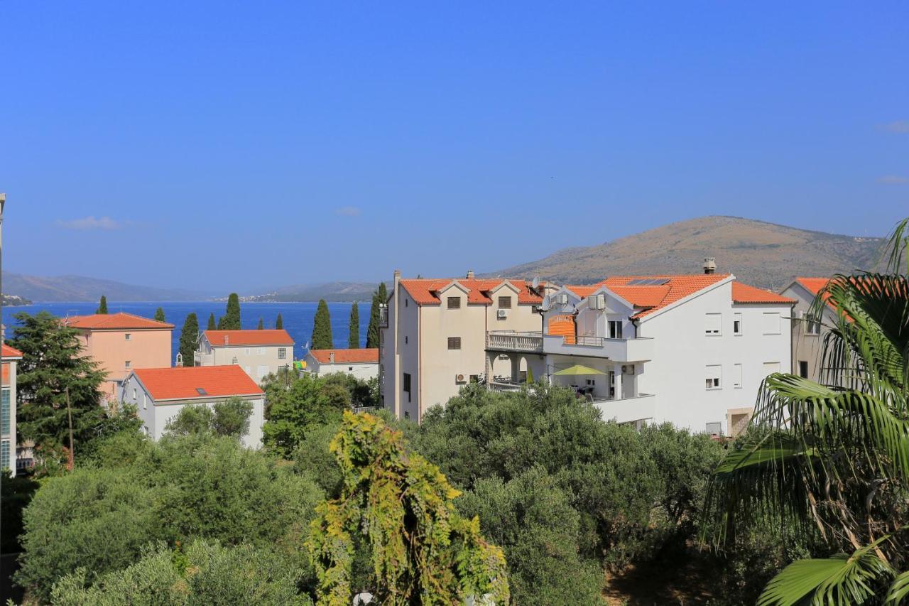 Apartments By The Sea Okrug Gornji, Ciovo - 1069 Trogir Eksteriør billede